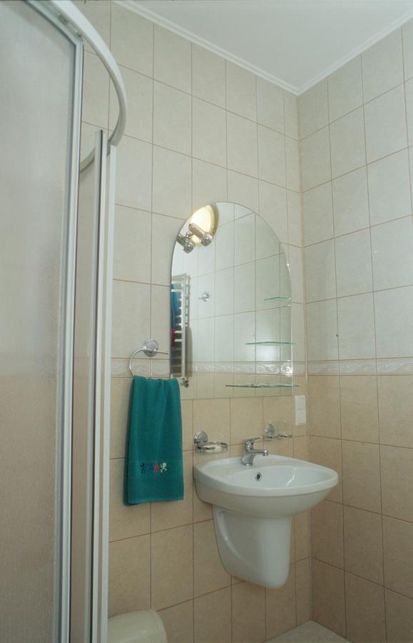 Park Hotel Kiev Esterno foto